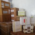 Protectorado y Gmbnbt entregan material para reparación de vivienda