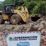 En tiempo récord se restableció paso por la Troncal 005